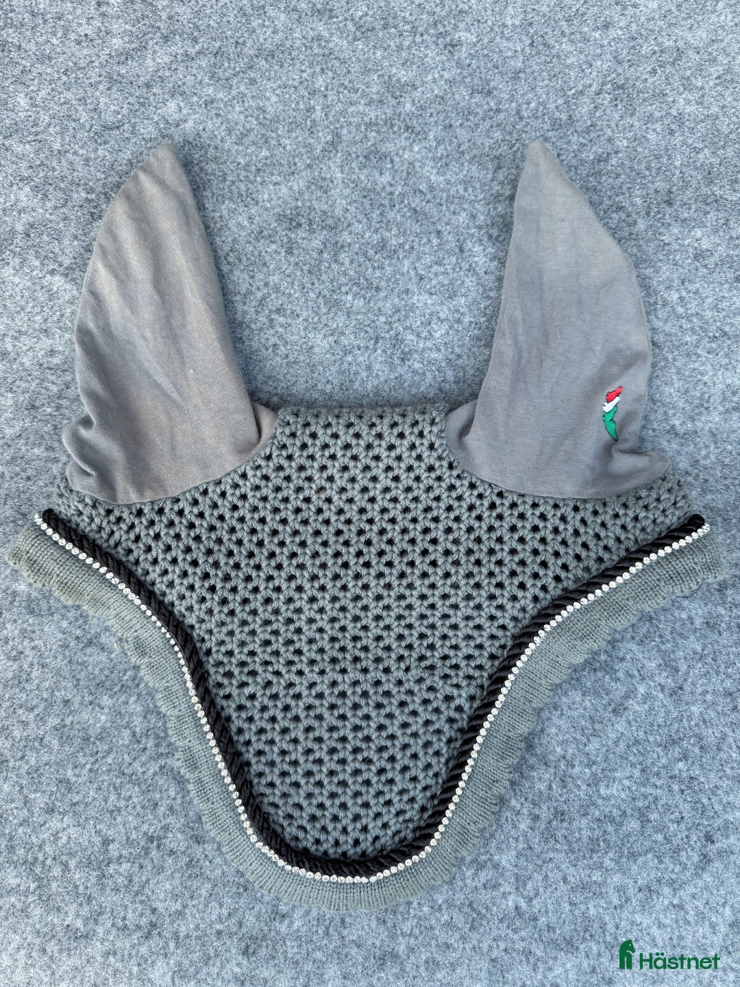 Övrig Hästutrustning hästutrustning till salu: Equiline grå huva, storlek full i Sandviken - Annons 1