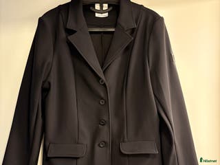 Jackor & Kavajer ryttarutrustning till salu: Maya Delorez tävlingskavaj i Häljarp - Annons 21