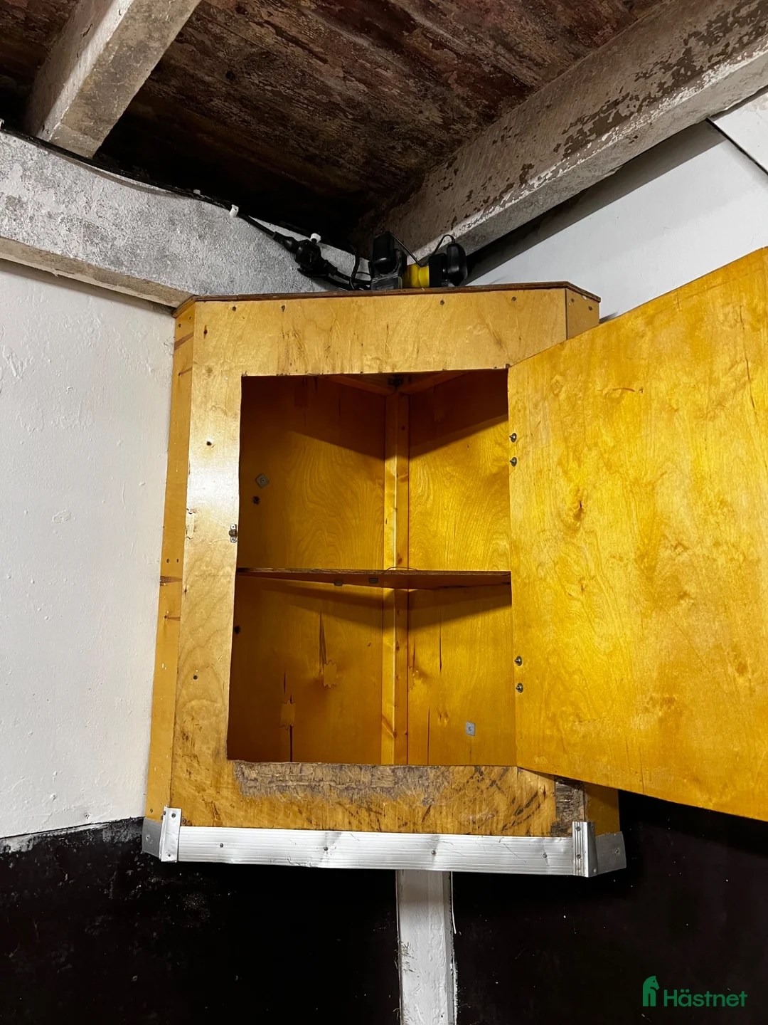 Stallinredning, stängsel & gård övrig utrustning till salu: Foderautomat - Annons 1