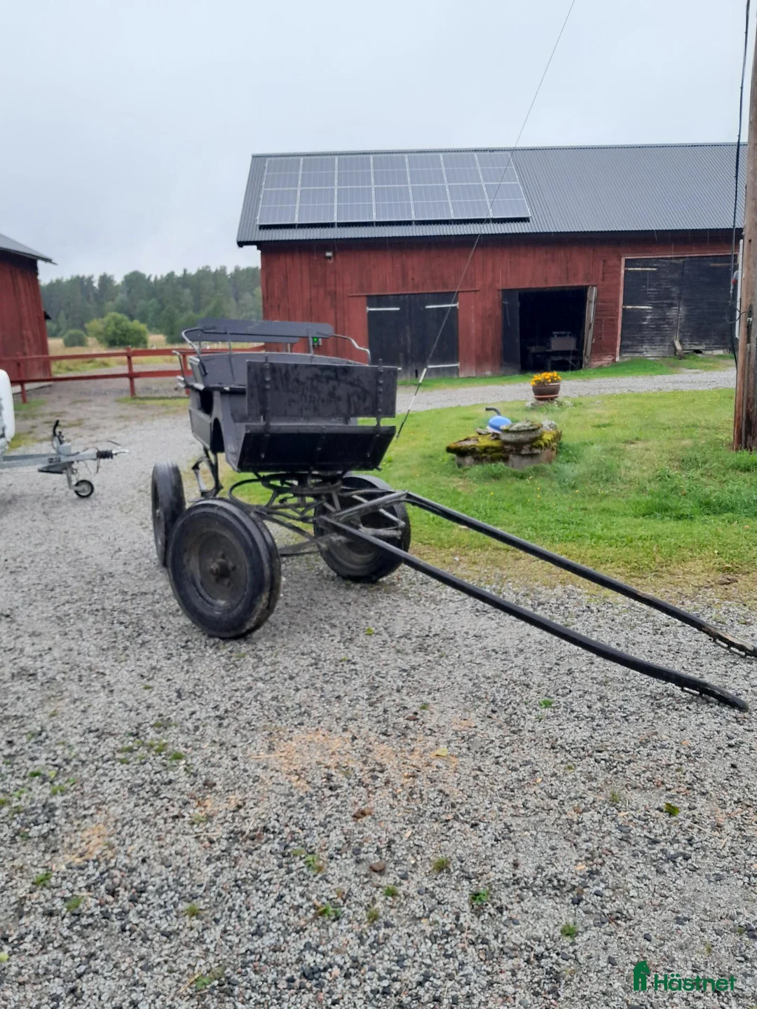 Körvagnar körning till salu: Svart 4-hjulsvagn - Annons 2