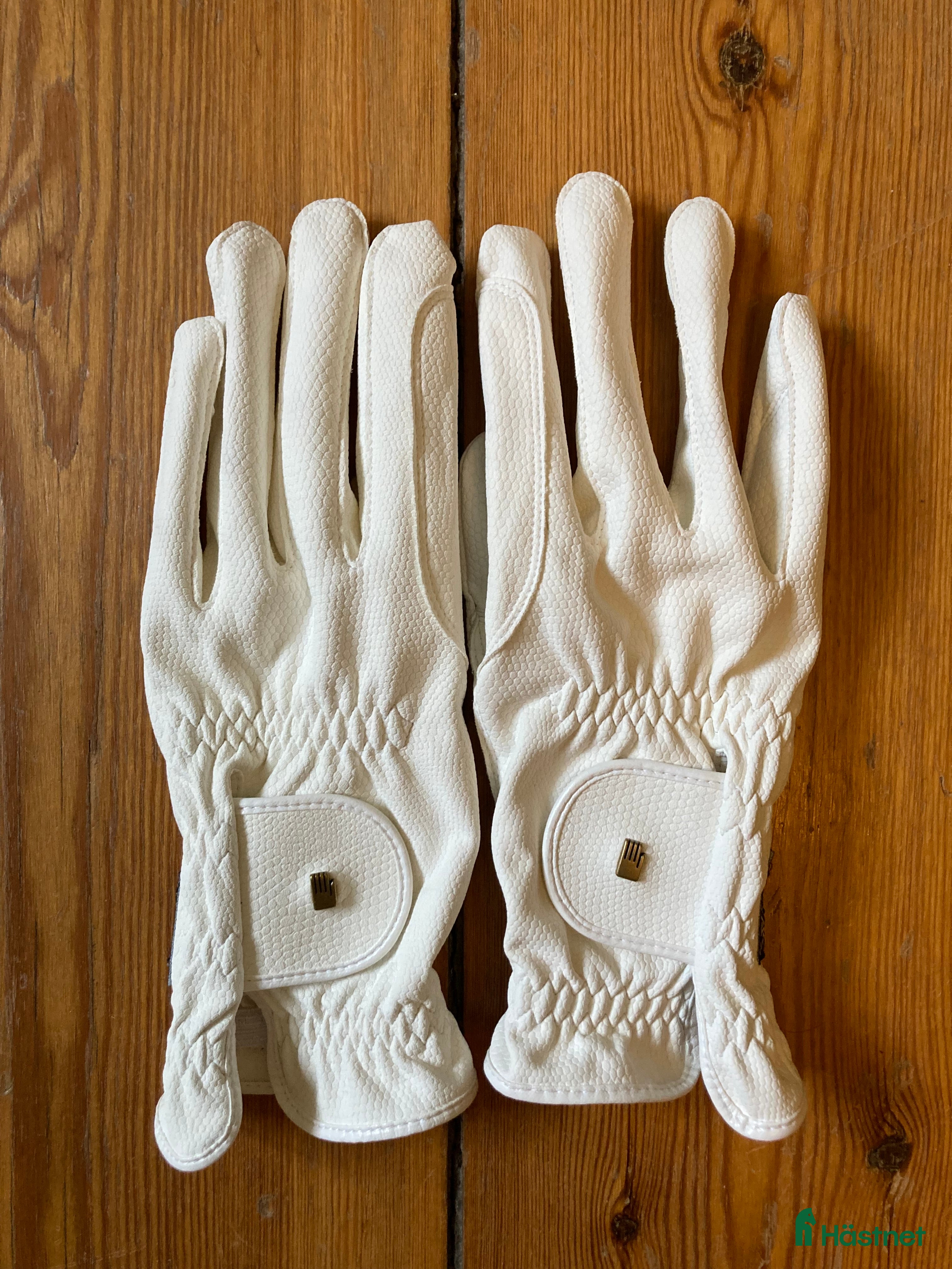 Övrigt Ridkläder ryttarutrustning till salu: Roeckl Grip vita handskar strl 9,5 i Arvika - Annons 15