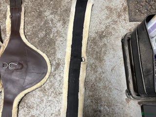 Sadeltillbehör hästutrustning till salu: Sadelgjordar i Norrtälje - Annons 1