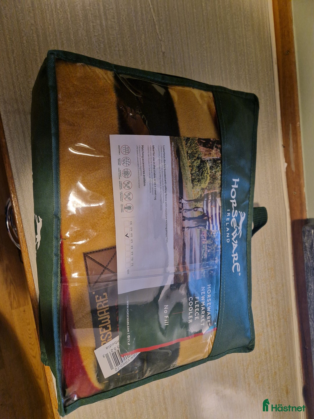 Täcken hästutrustning till salu: Oanvänt Horseware fleece 130 i Katrineholm - Annons 1