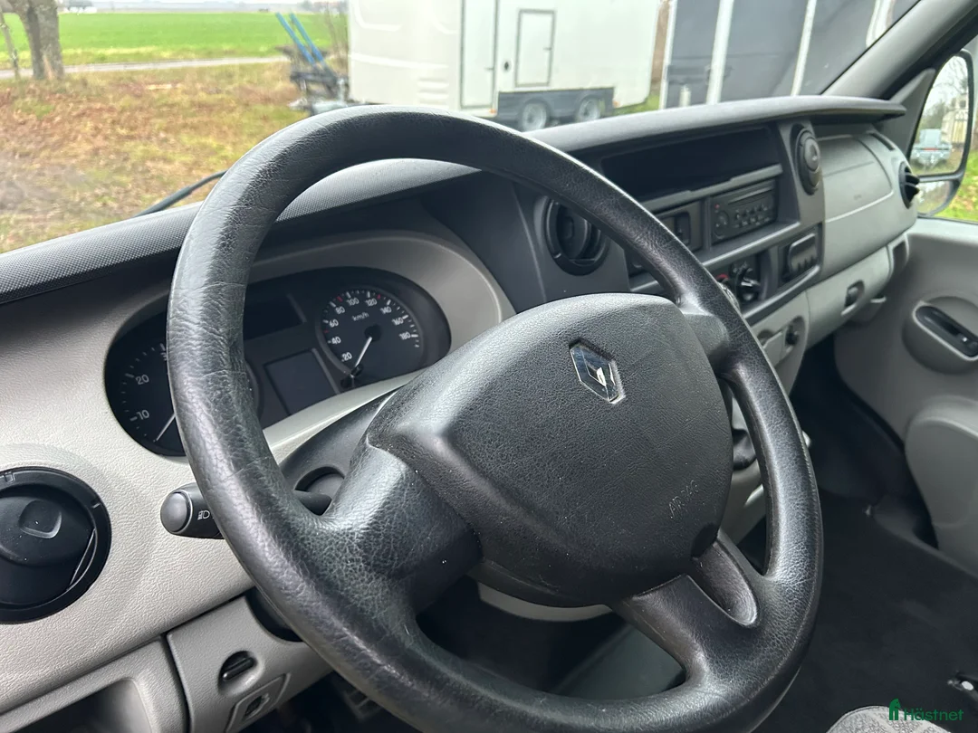 Hästlastbilar  fordon & transport till salu: Paragan 5 sits rejäl och robust  i Teckomatorp - Annons 10