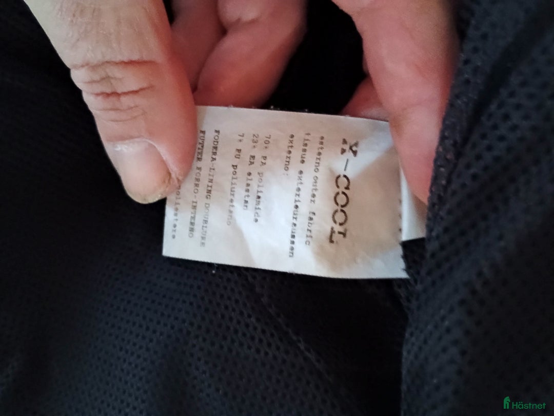 Jackor & Kavajer ryttarutrustning till salu: Jacket, ridstövlar, ridhjälm  i Åmotfors - Annons 4