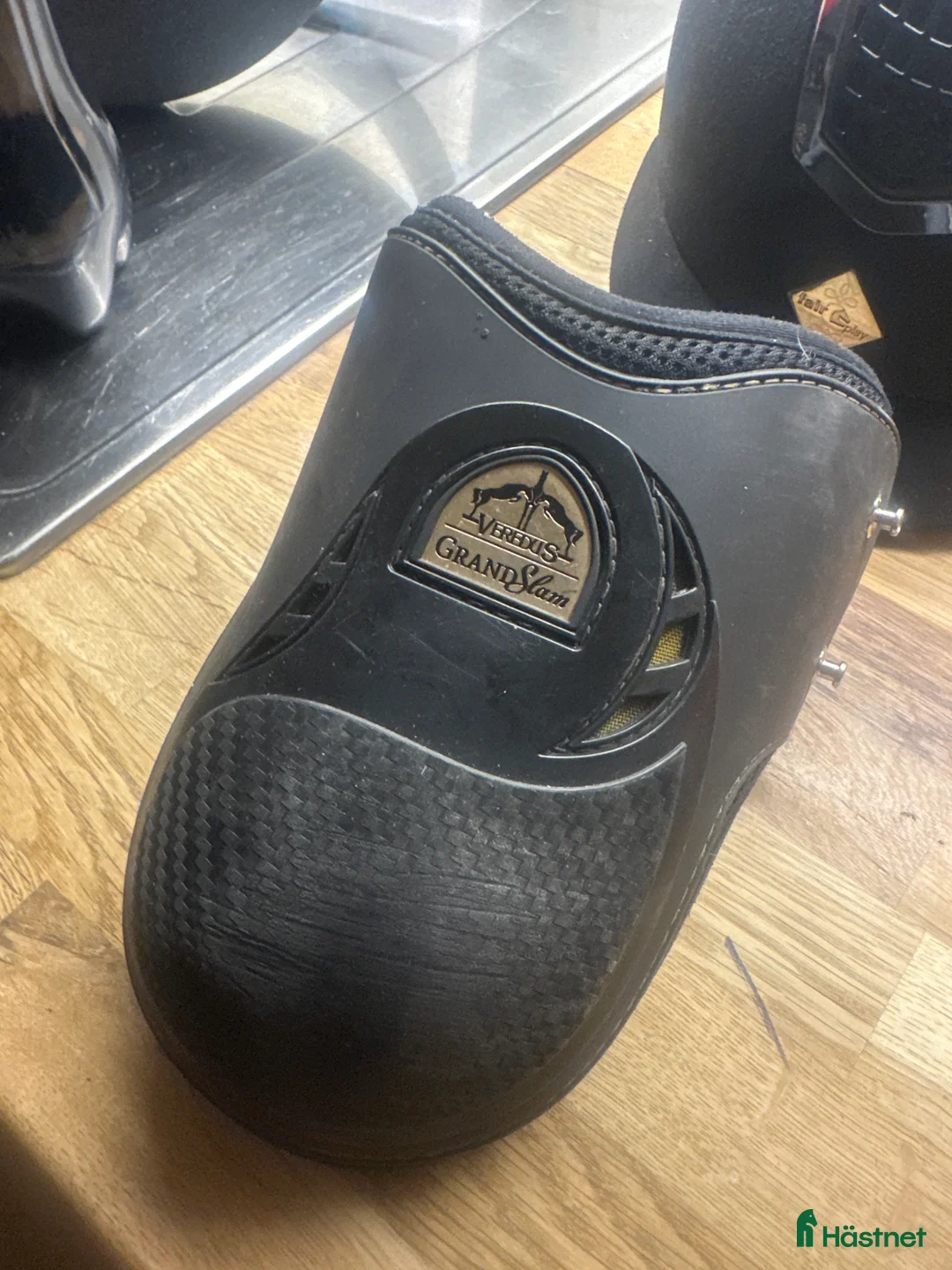 Benskydd hästutrustning till salu: Veredus Bakskydd Carbon Gel Grand Slam Svart - Annons 3