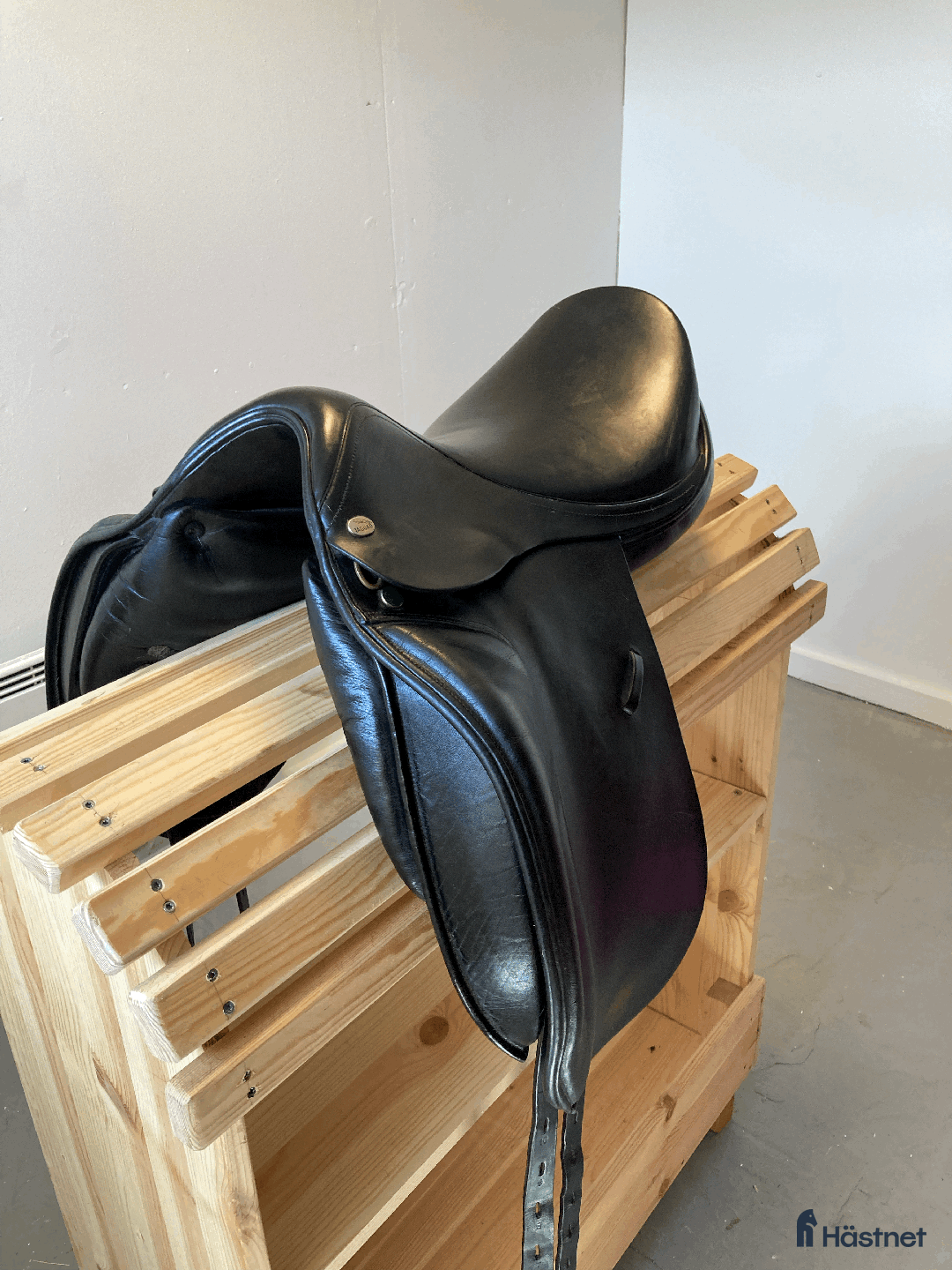 Sadlar hästutrustning till salu: Jaguar 16,5" i Riala - Annons 2