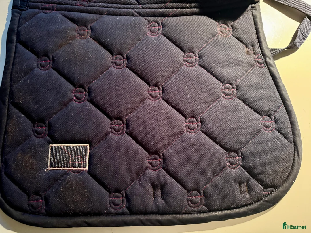 Schabrak & Vojlockar hästutrustning till salu: Equestrian Stockholm - PS - Schabrak  - Annons 3