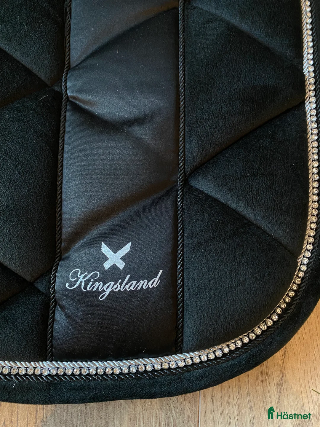 Schabrak & Vojlockar hästutrustning till salu: Snyggt schabrak i Kalix - Annons 3