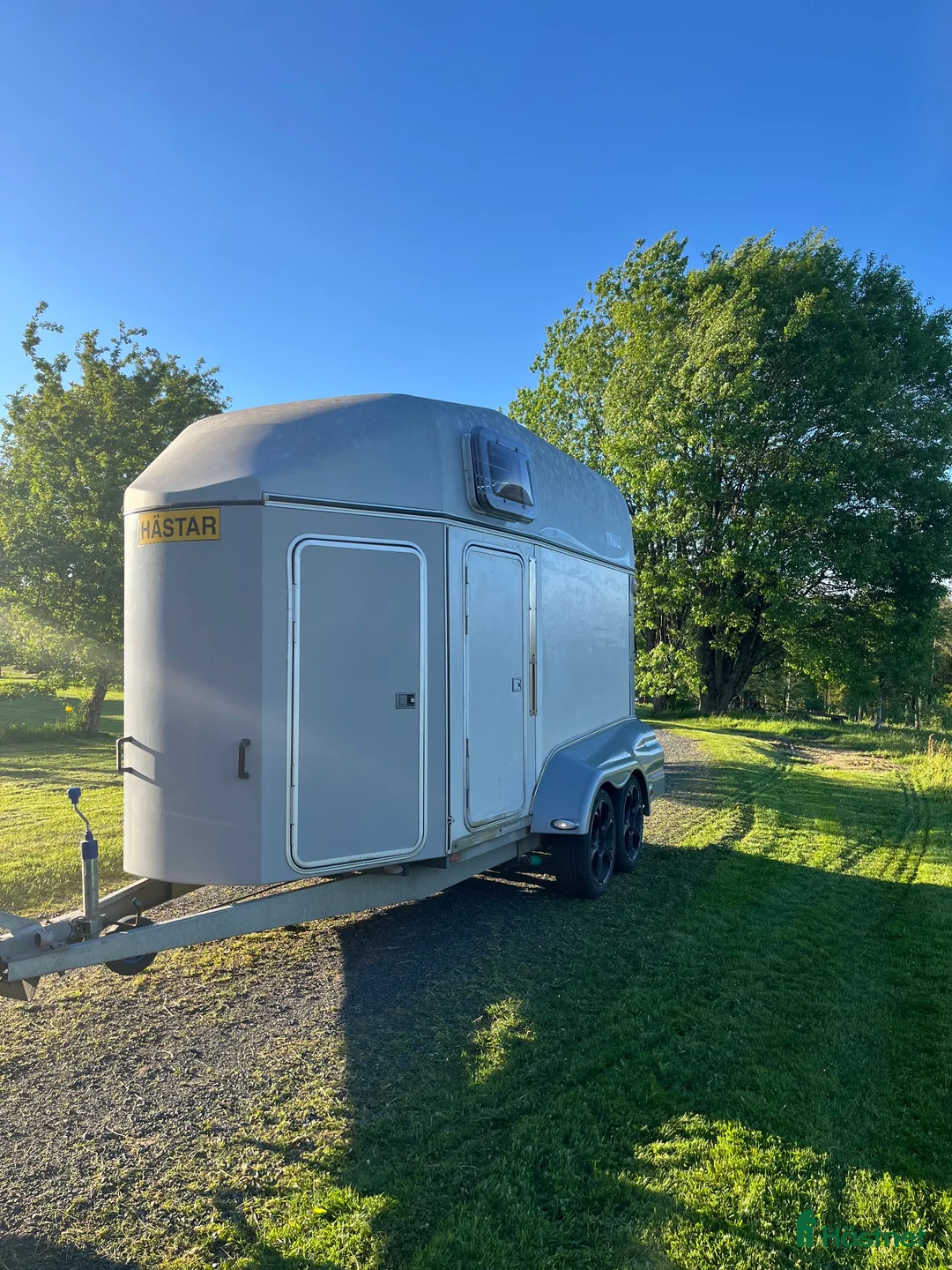 Hästtransporter  fordon & transport till salu: Thule Excellent - Annons 1