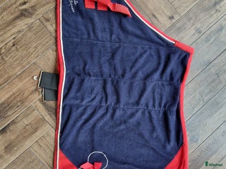 Täcken hästutrustning till salu: Fleece , regntäcke o stalltäcke i Eket - Annons 1