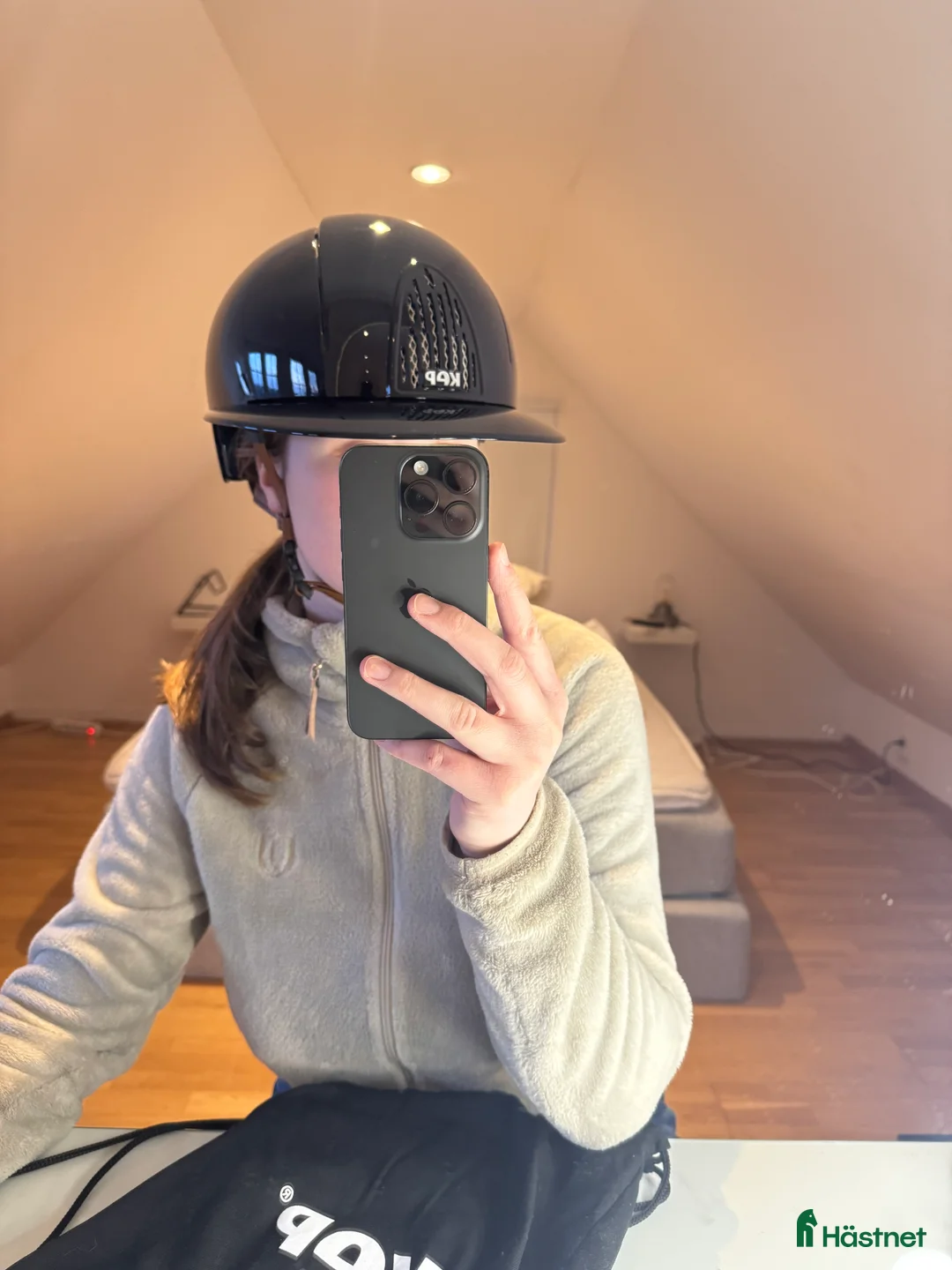 Hjälmar ryttarutrustning till salu: KEP Hjälm i Vintrie - Annons 2