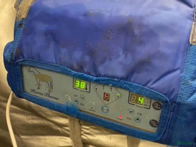 Övrig Hästutrustning hästutrustning till salu: Horse therm behandlande värmetäcke - Annons 2