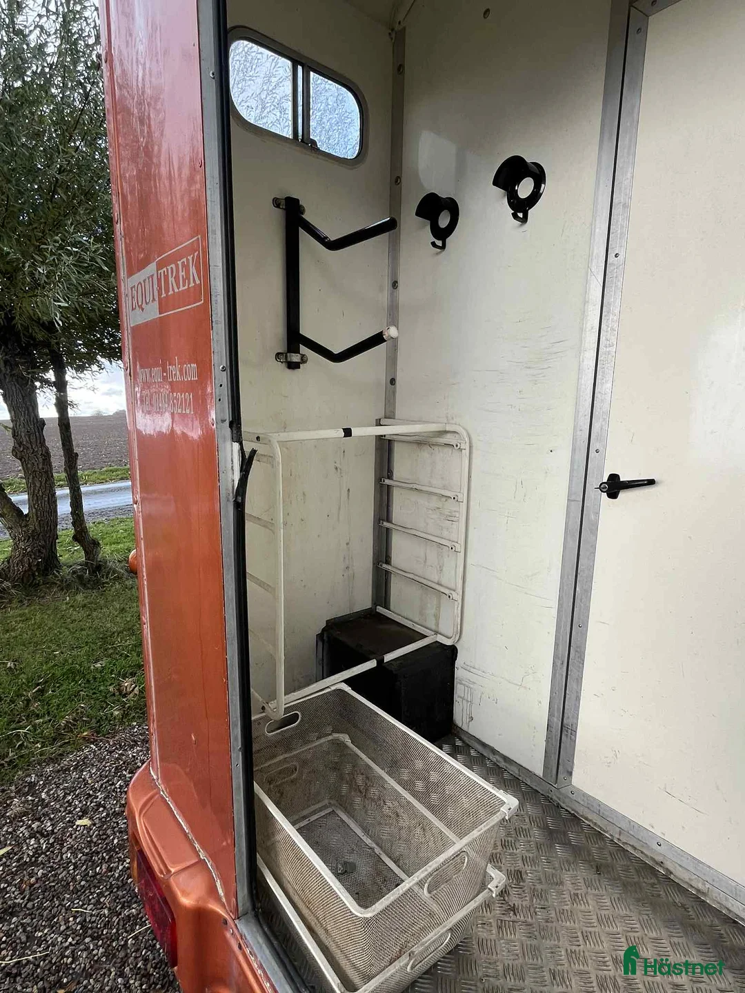 Hästlastbilar  fordon & transport till salu: Fin 3-sitsig hästlastbil med säkerhetslösning i Löderup - Annons 6