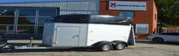 Hästtransporter  fordon & transport till salu: Humbaur Equitos Alu Sadelkammare 2000kg - Annons 2