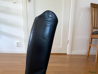 Ridstövlar ryttarutrustning till salu: Sänkt pris- König dressyrstövel strlk 39 i Mjölby - Annons 18