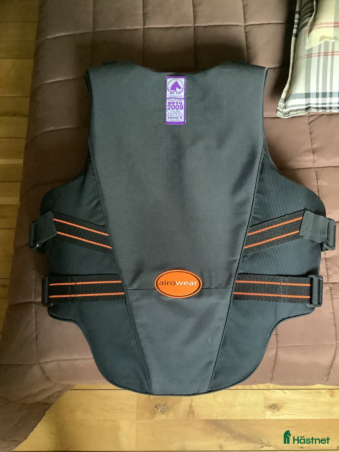 Säkerhetsvästar ryttarutrustning till salu: Ridväst Outlyne säkerhetsväst  i Asarum - Annons 2