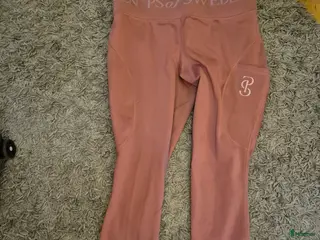 Ridbyxor ryttarutrustning till salu: Rosa ridbyxor i Säve - Annons 2