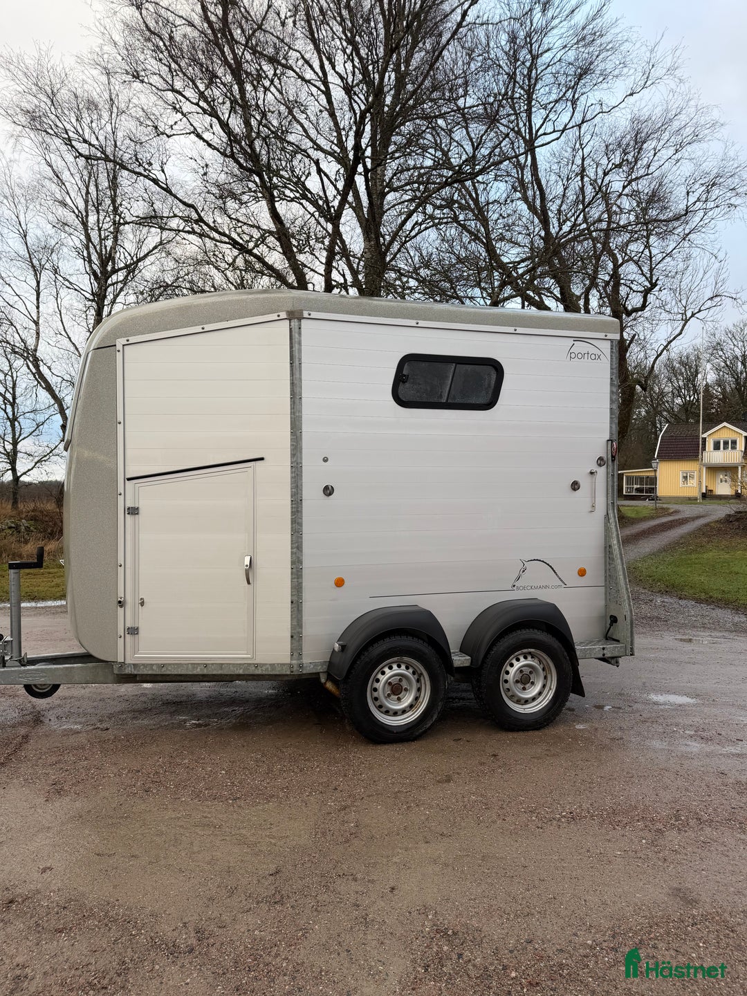 Hästtransporter  fordon & transport till salu: Nyinkommen Böckmann portax -18 hästtransport  i Västerås - Annons 4