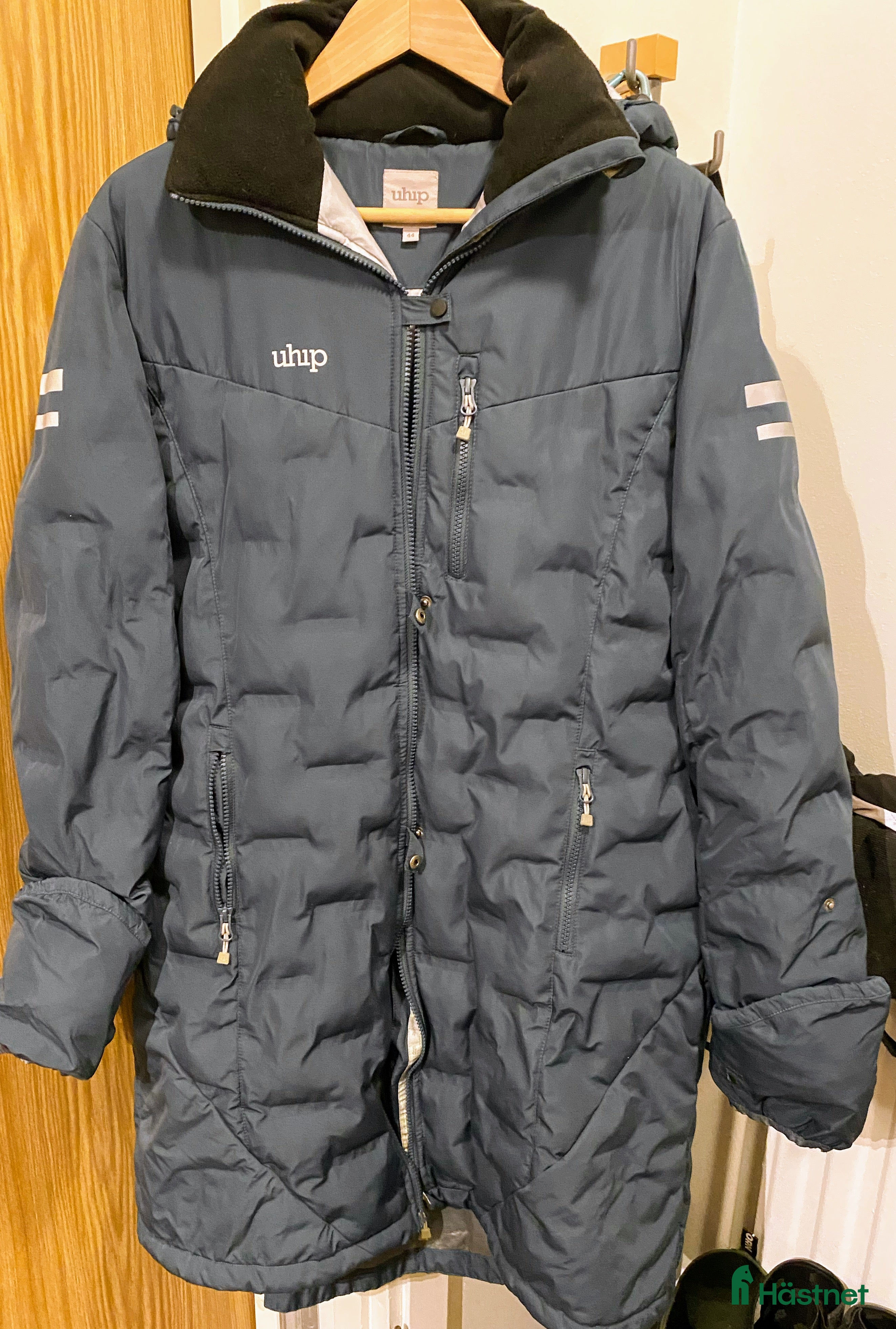 Jackor & Kavajer ryttarutrustning till salu: Uhip ridkappa stl 44 i Falun - Annons 3