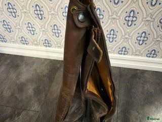 Ridstövlar ryttarutrustning till salu: Bruna läderridstövlar och bruna nubuckridstövlar i Vännäs - Annons 13