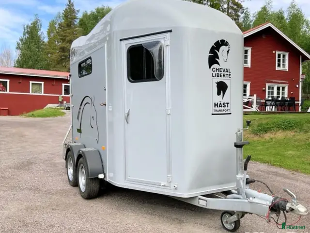 Hästtransporter fordon & transport till salu: Hästtransport momsad - Annons 1