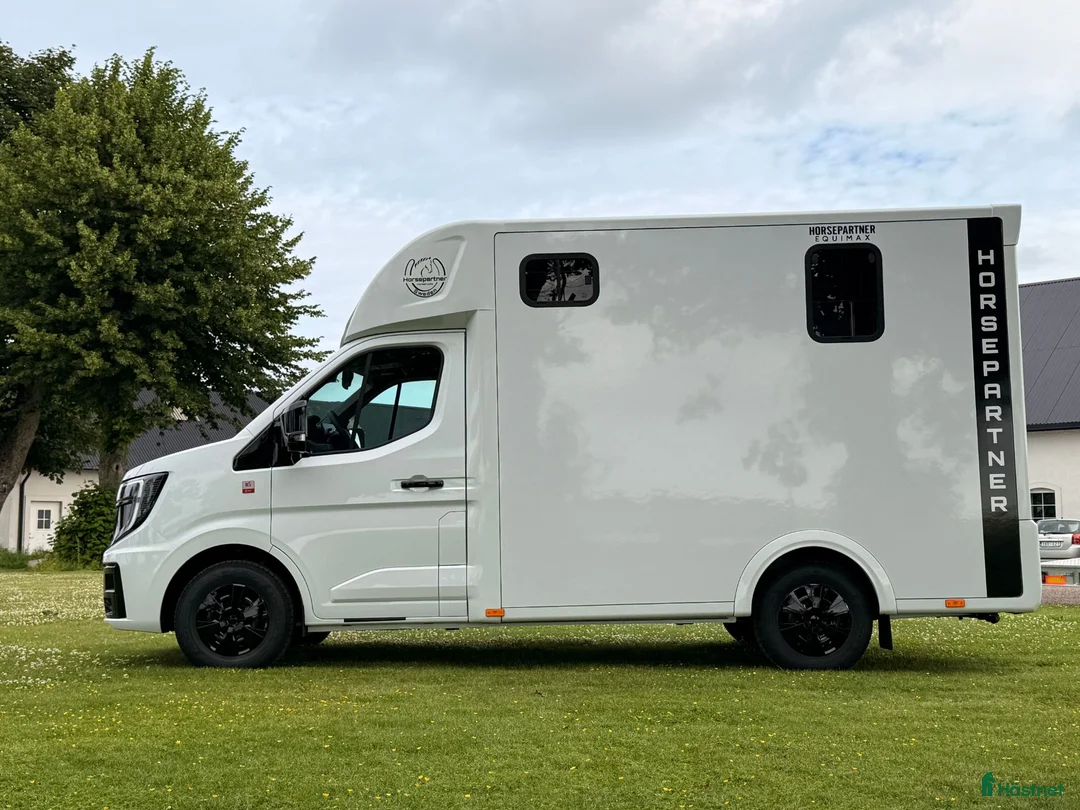 Hästlastbilar  fordon & transport till salu: Horsepartner Equimax Hästlastbil - Annons 2