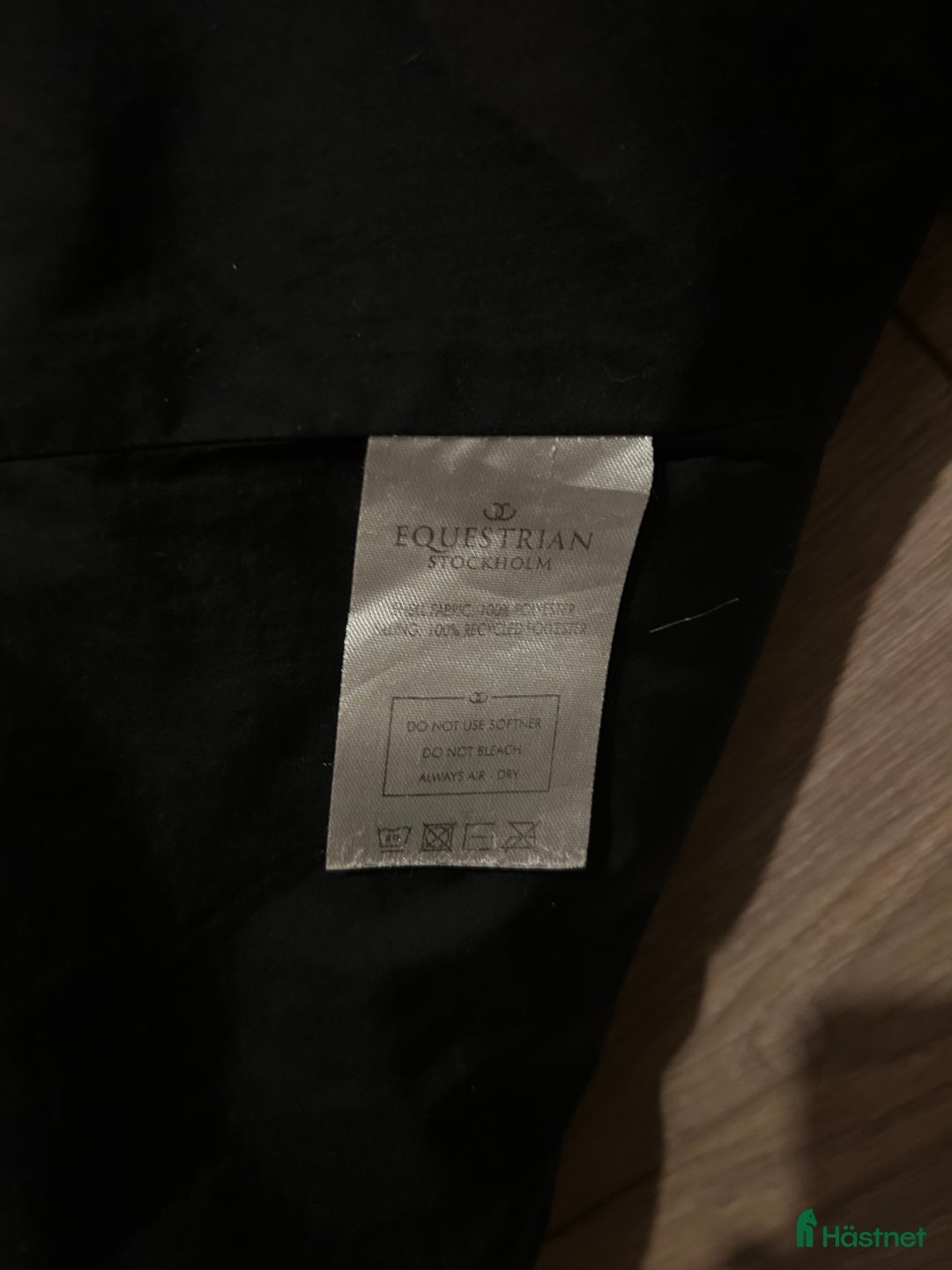Jackor & Kavajer ryttarutrustning till salu: Equestrian Stockholm jacka  i Uddevalla - Annons 6
