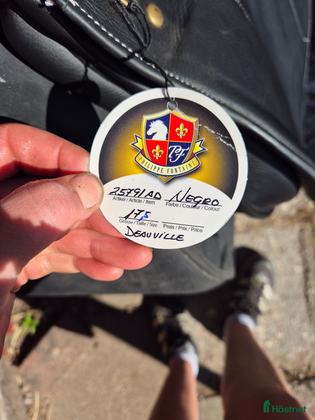 Sadlar hästutrustning till salu: Ny allroundsadel Phillipe Fontaine 17,5  i Löddeköpinge - Annons 4