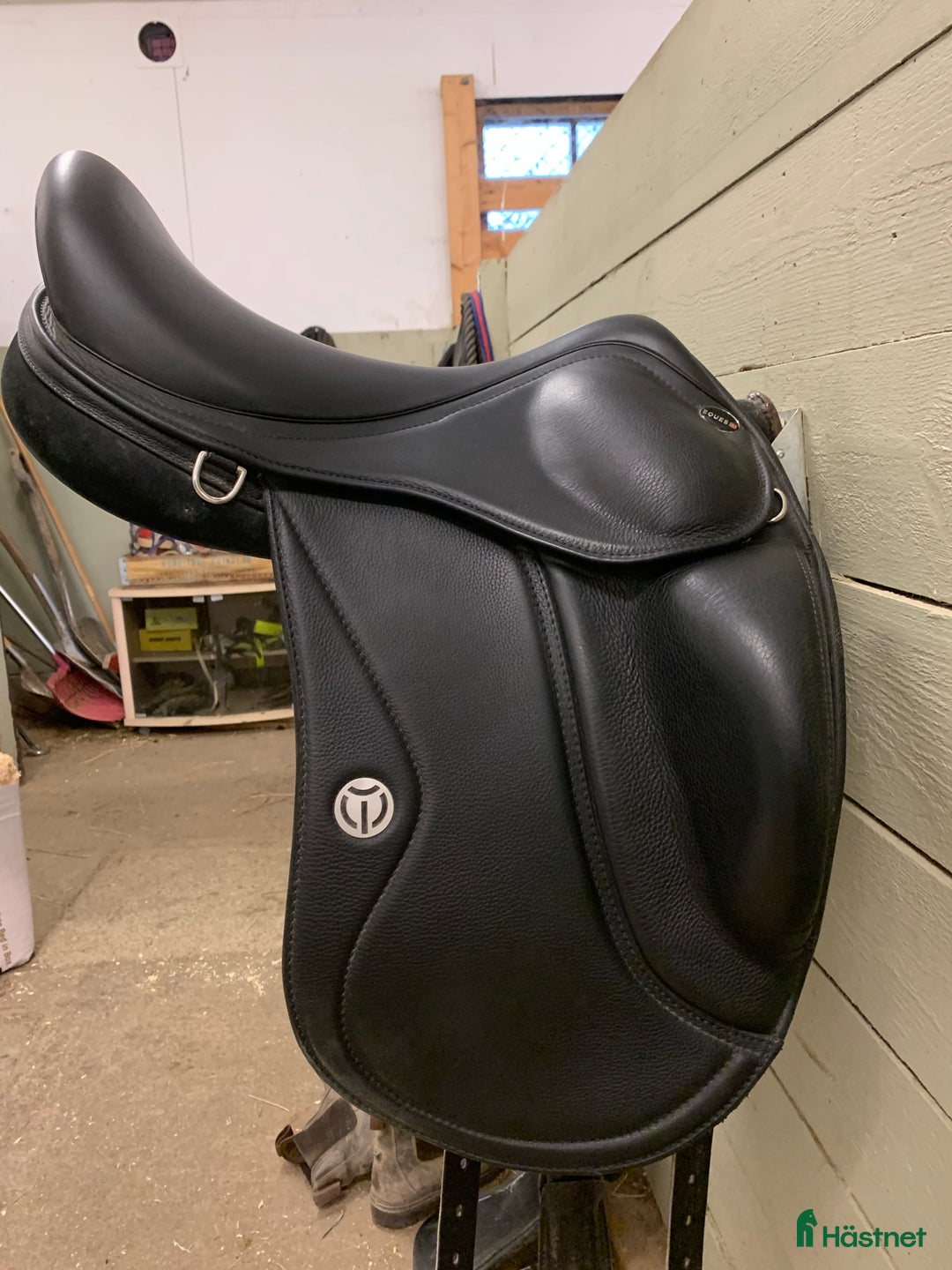 Sadlar hästutrustning till salu: Mycket fin Equese sadel i Fors - Annons 1