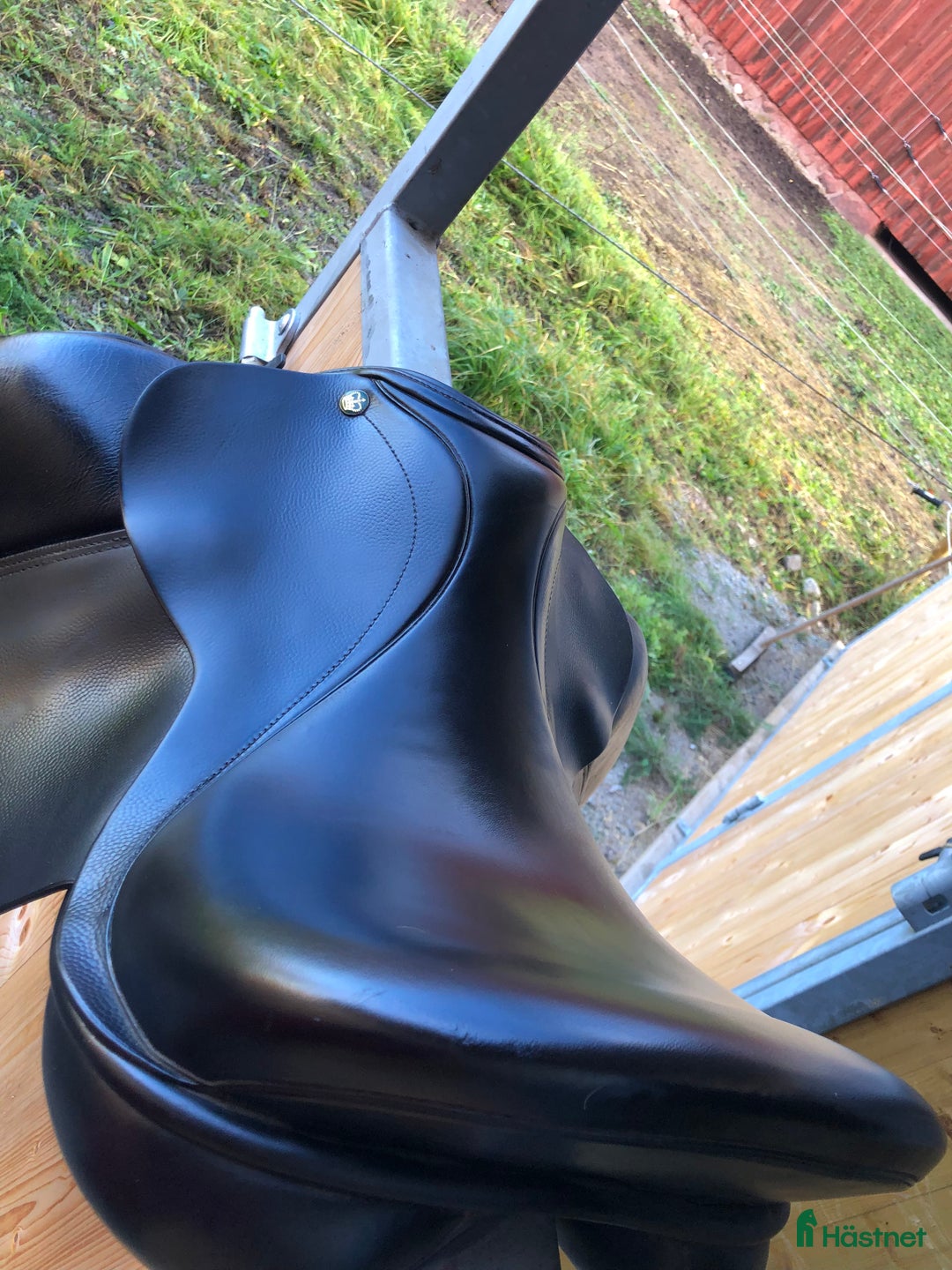 Sadlar hästutrustning till salu: Crown Aragorn  i Bergkvara - Annons 6