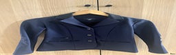 Jackor & Kavajer ryttarutrustning till salu: Jätte fin marin blå kavaj från ohp i Vallentuna - Annons 1