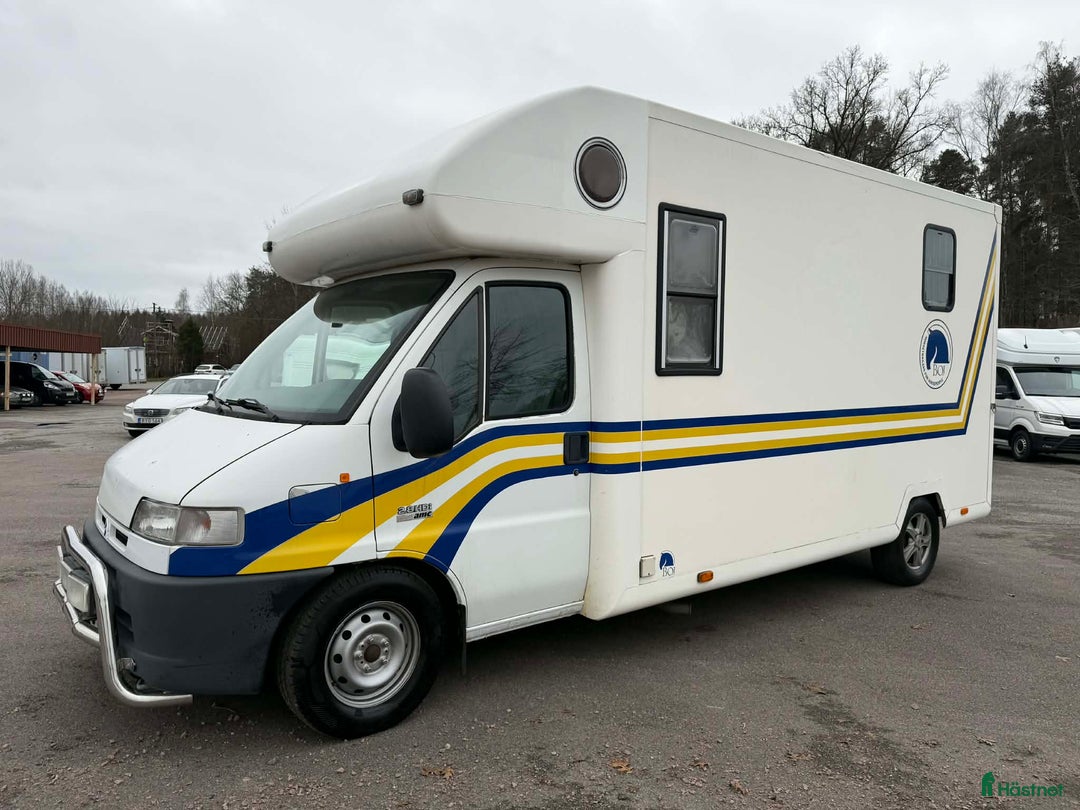 Hästlastbilar  fordon & transport till salu: Välvårdad hästlastbil från Boj *LASTVIKT 1140KG* i Köping - Annons 3