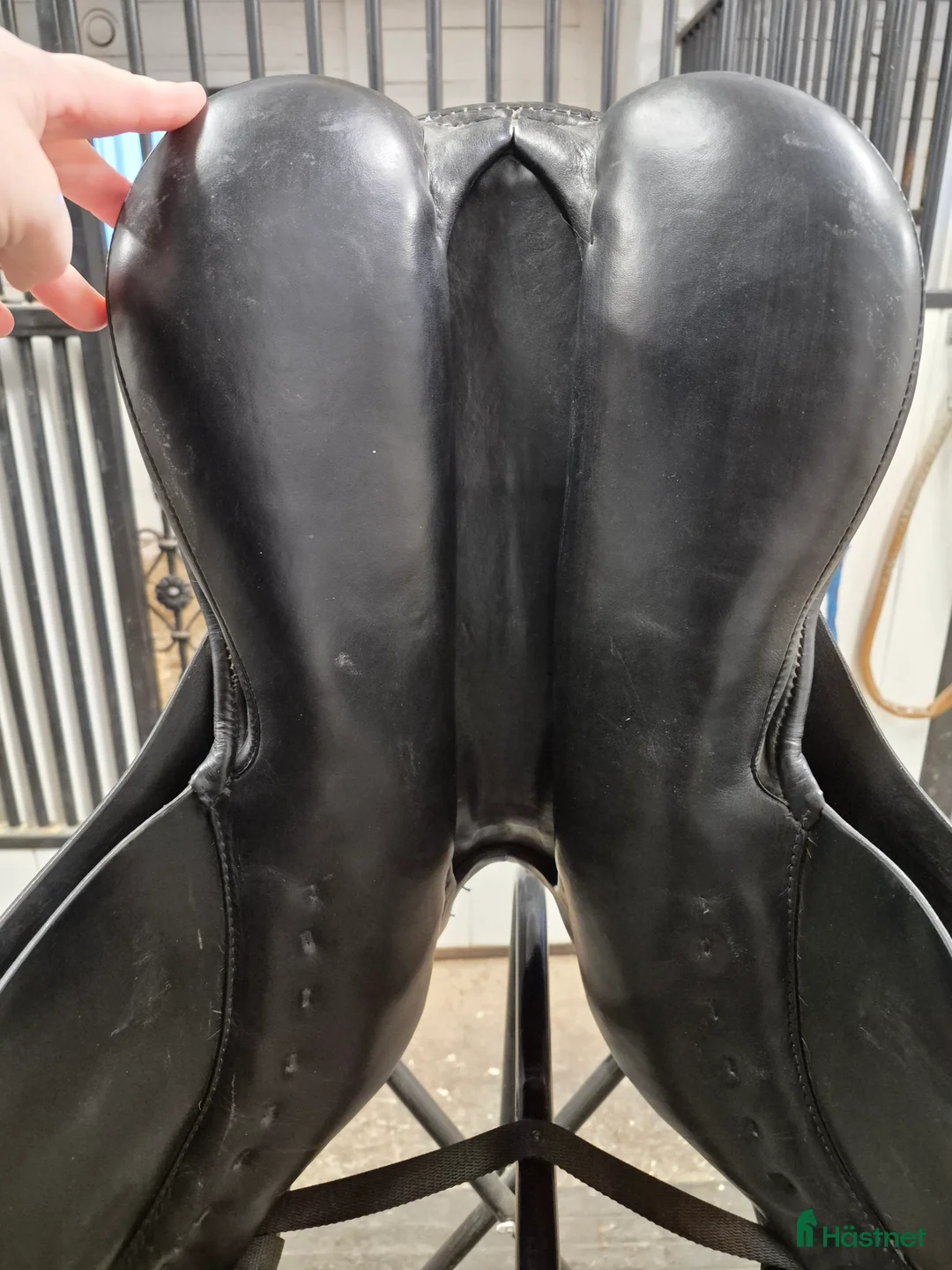 Sadlar hästutrustning till salu: Äldre Passier  i Sundsvall - Annons 7