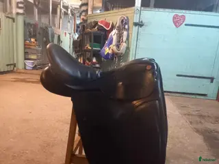 Sadlar hästutrustning till salu: Sadel till salu i Oskarshamn - Annons 3