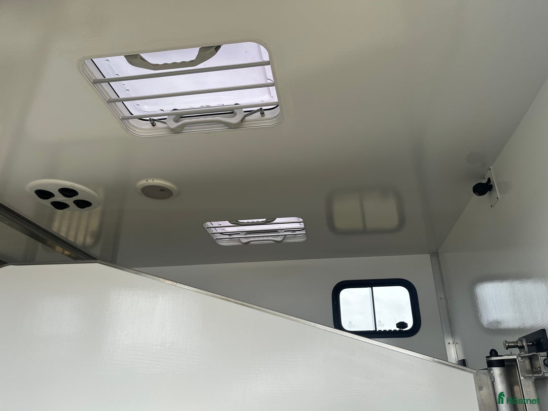 Hästlastbilar  fordon & transport till salu: Xtreme Cargo Volume Stuteri i Klippan - Annons 9