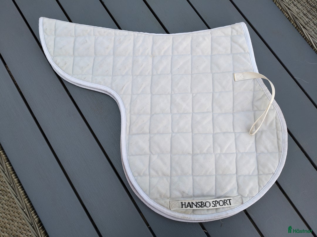 Schabrak & Vojlockar hästutrustning till salu: Diverse schabrak, paddar & vojlockar i Ljungbyholm - Annons 14