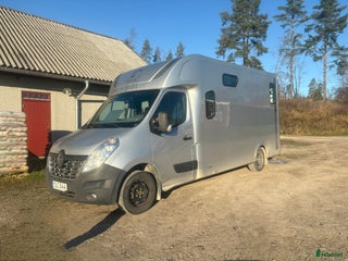 Hästlastbilar fordon & transport till salu: Stuteri B-kortsbuss, 5-sits meeting i Tjällmo - Annons 1