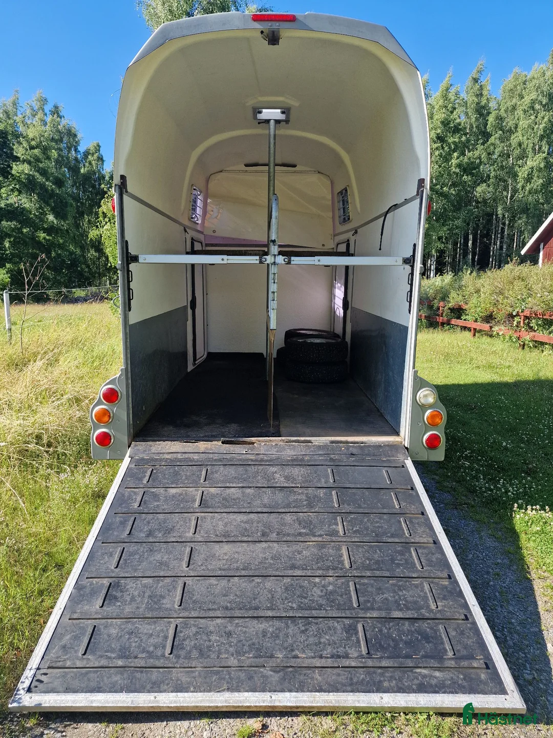 Hästtransporter  fordon & transport till salu: Thule Premium Grand Prix  - Annons 6