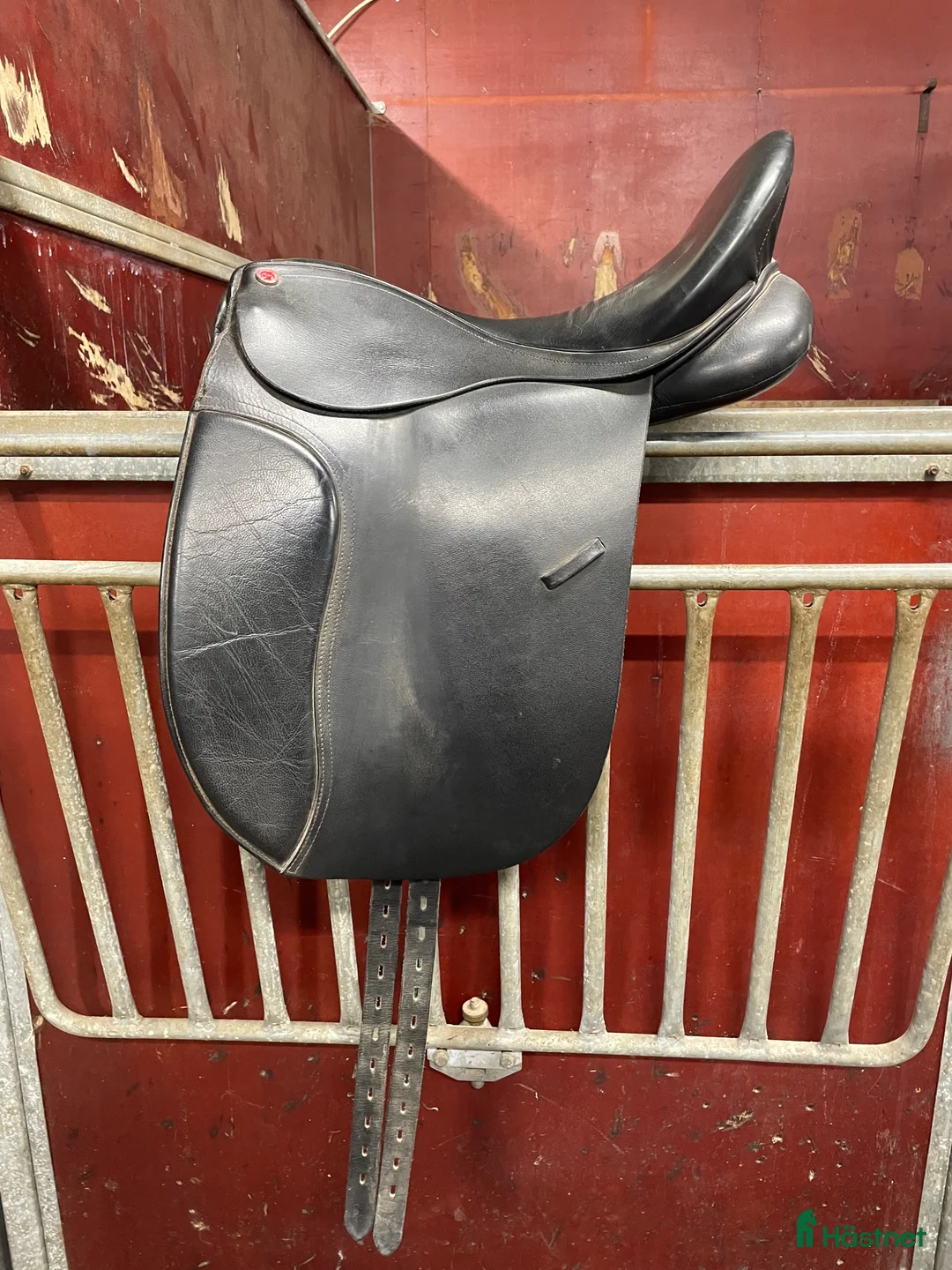 Sadlar hästutrustning till salu: Dressyrsadel - Annons 1