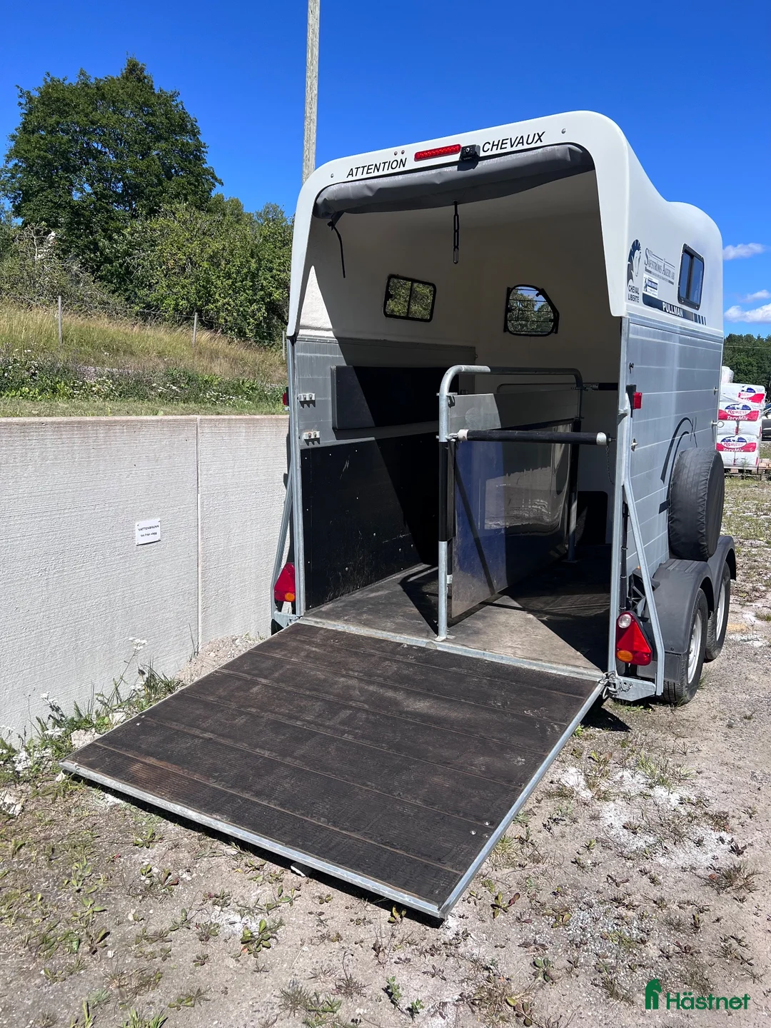 Hästtransporter  fordon & transport till salu: Mycket fin transport i aluminium låg totalvikt - Annons 14