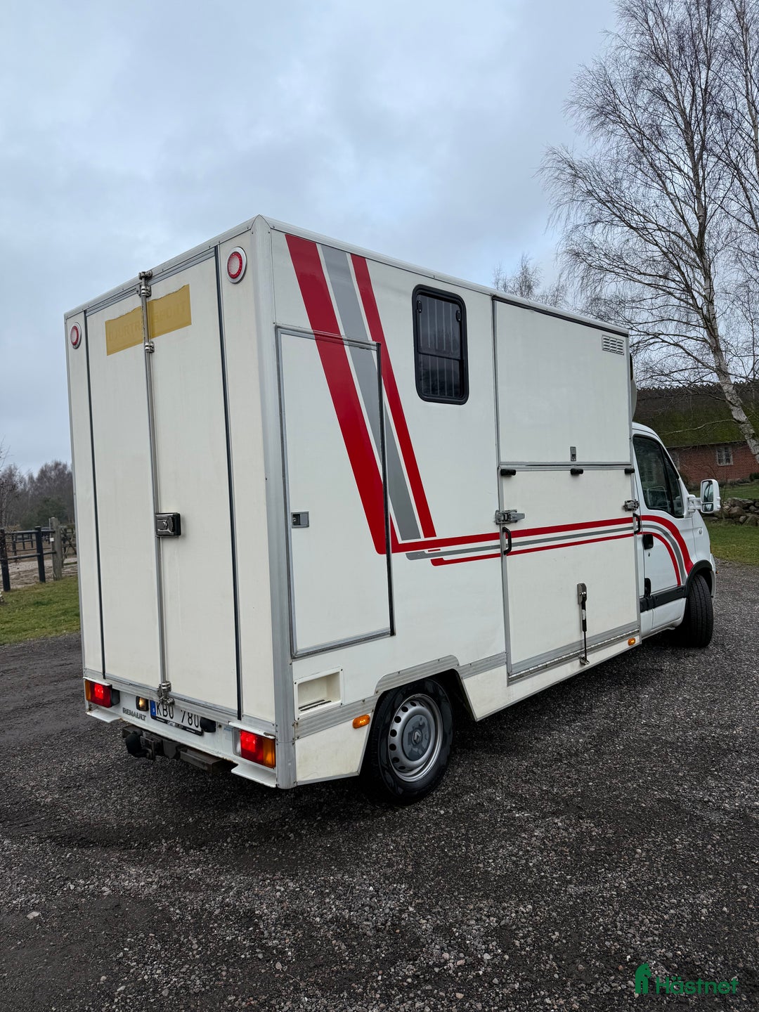 Hästlastbilar  fordon & transport till salu: B-korts hästlastbil  i Blentarp - Annons 3