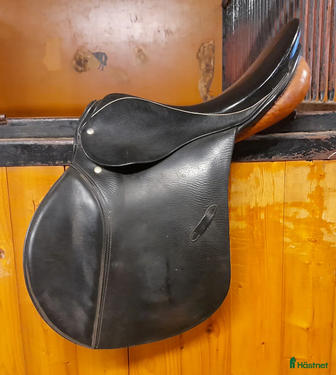 Sadlar hästutrustning till salu: Stubben stl 31 normal mot vid 17 tum i Gammelstad - Annons 1