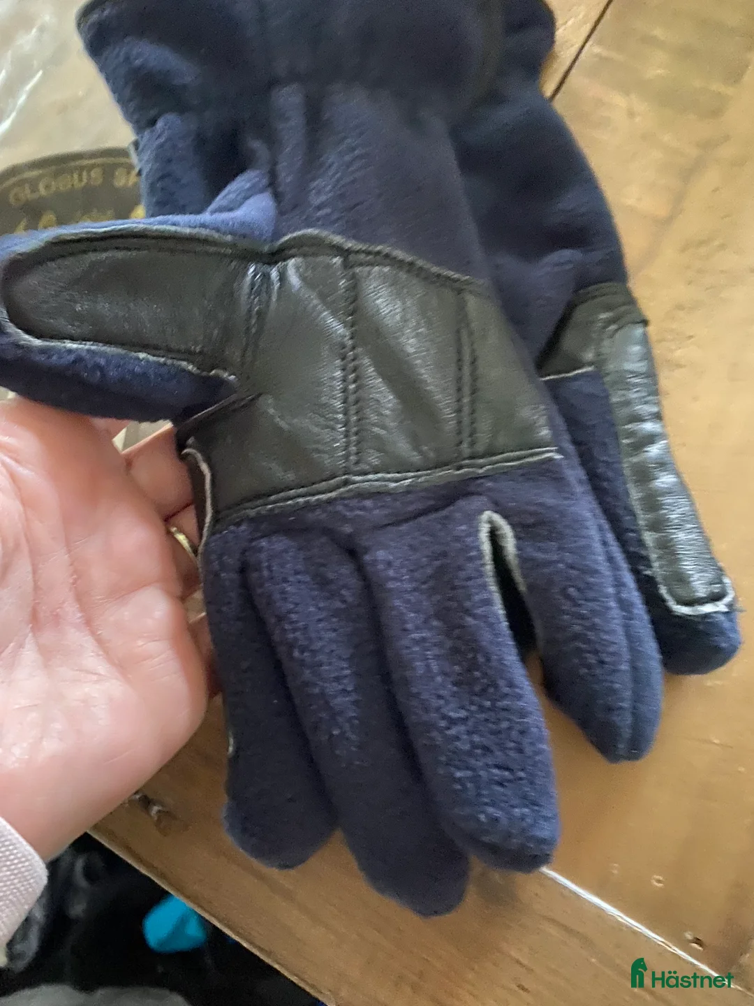 Övrig Ryttarutrustning ryttarutrustning till salu: Nya Globus ridhandskar Ridstrumpor i Älmhult - Annons 2