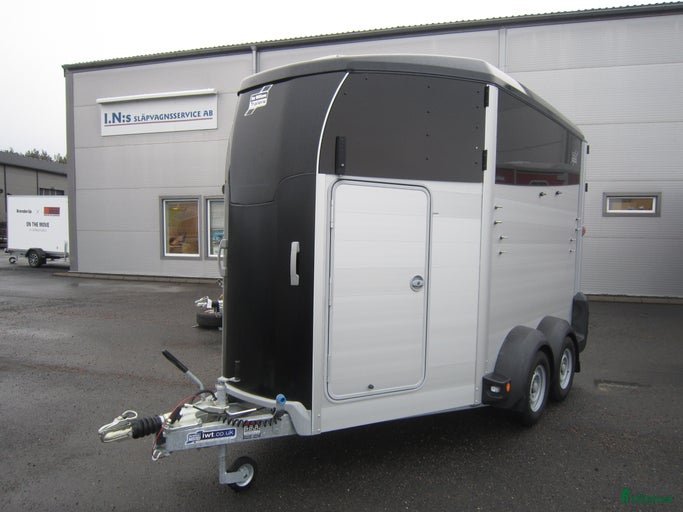 Galleribild {{count}}