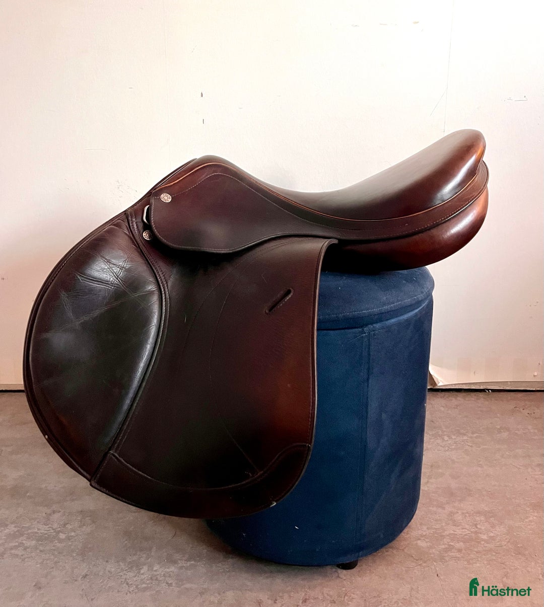 Sadlar hästutrustning till salu: Equipe Expression Special - 17”N, bomvidd +1,5 i Täby - Annons 3