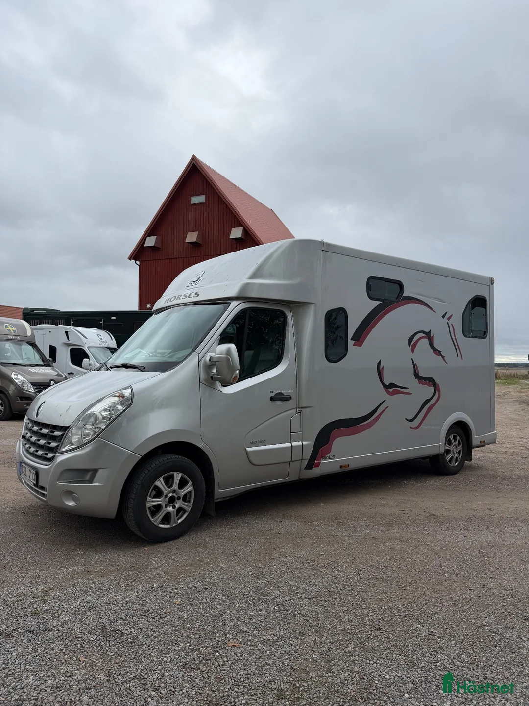 Hästlastbilar  fordon & transport till salu: Hästlastbil Theault b-kort  - Annons 2