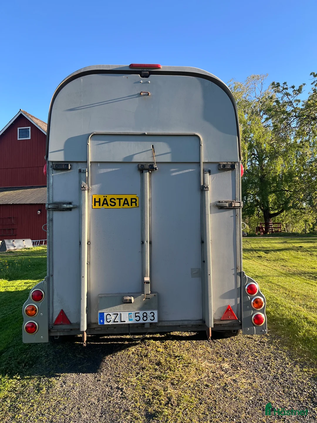 Hästtransporter  fordon & transport till salu: Thule Excellent - Annons 2