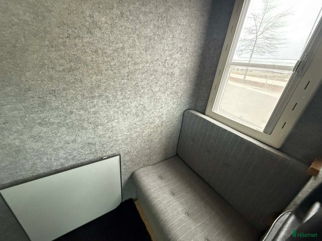 Hästlastbilar  fordon & transport till salu: Välvårdad hästlastbil från Boj *LASTVIKT 1140KG* i Köping - Annons 15