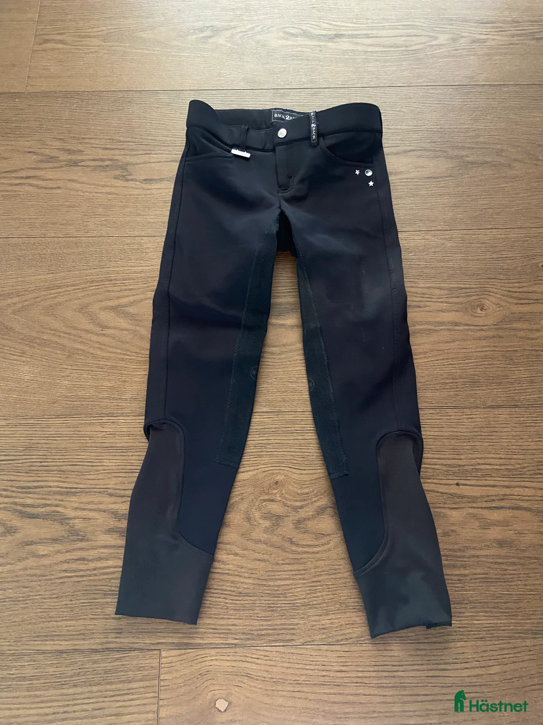 Ridbyxor ryttarutrustning till salu: Barn ridbyxor med fina detaljer  i Varberg - Annons 2